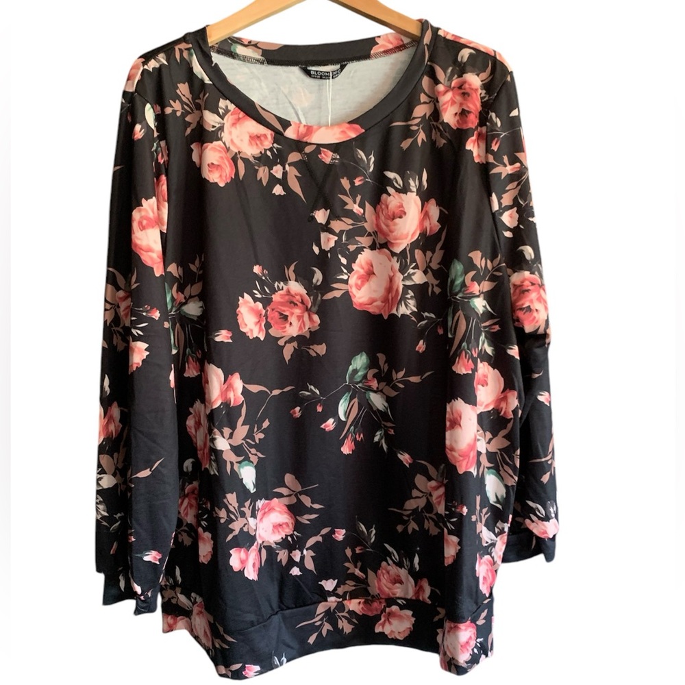 BloomChic Floral Sweatshirt NWT